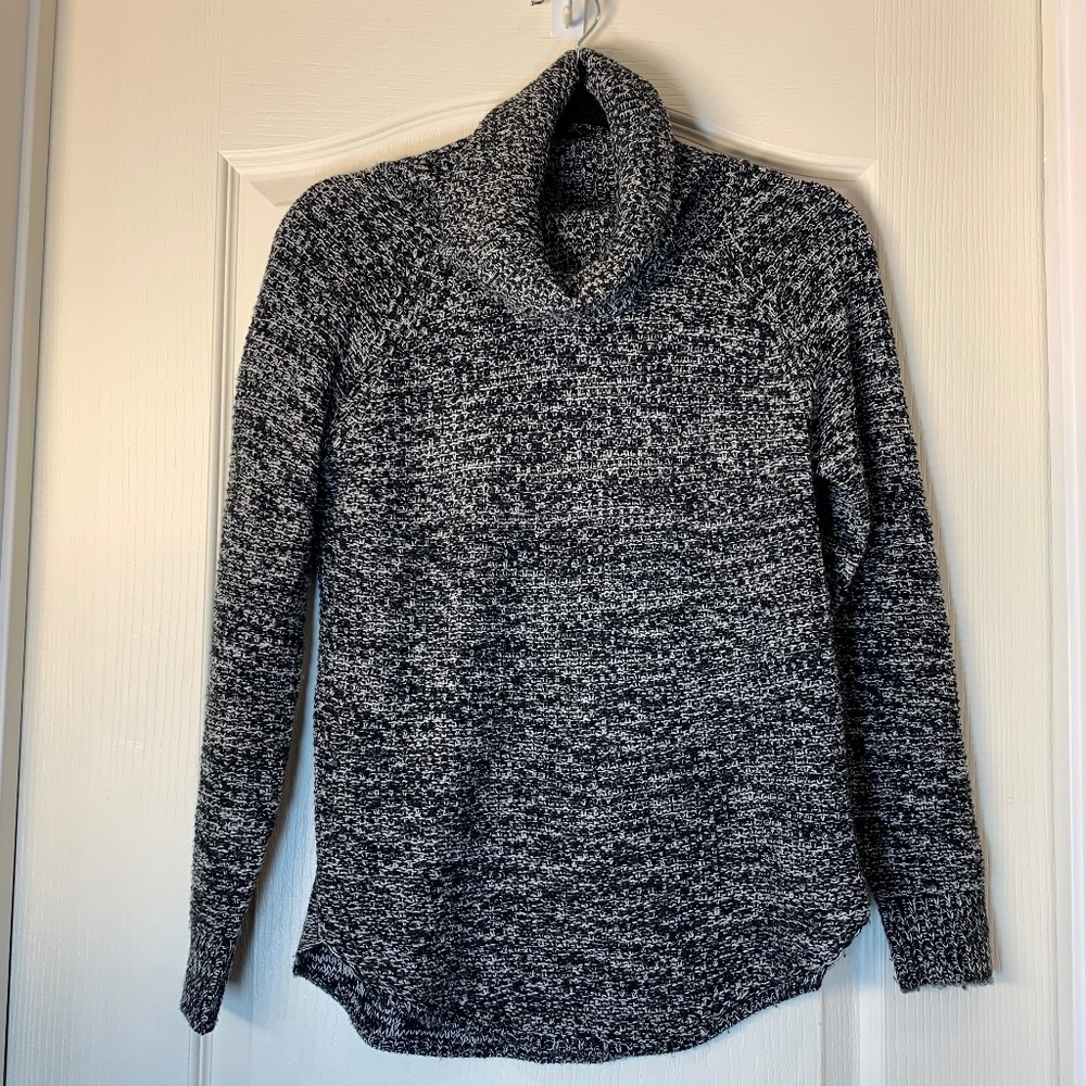 Cozy Graphic Turtleneck Knit – Guilty Knitwear